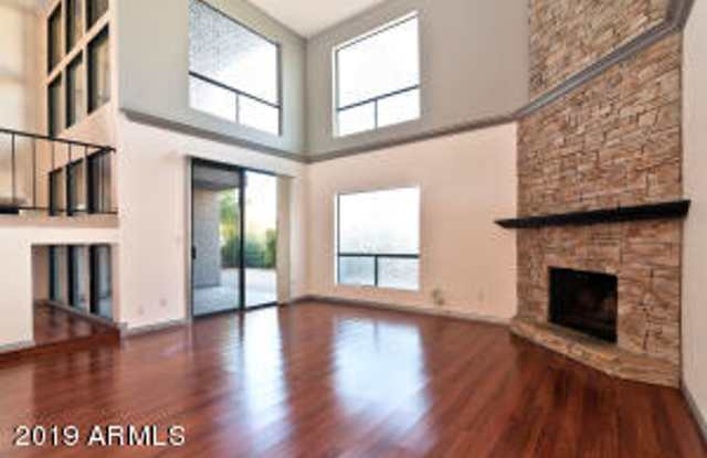 Apply Here www.realty480pm.appfolio.com/listings Gallery 4