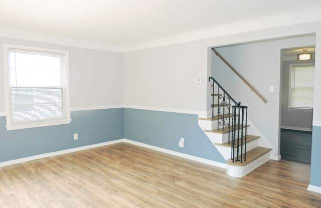 3 Bed - 1 Bath Cape Code for Rent in Maple Heights! Gallery 3