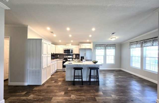102 Robert James Drive Gallery 2