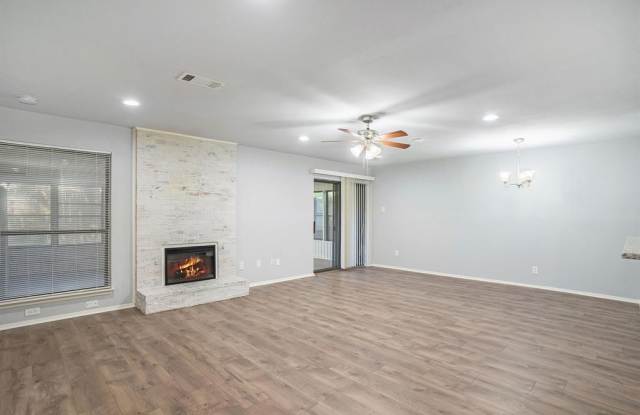 6140 Springleaf Circle Gallery 4
