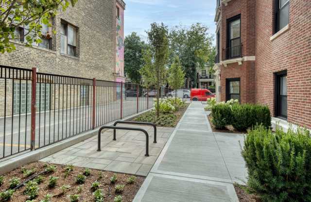 1250 W Addison Ave - 2A Gallery 3