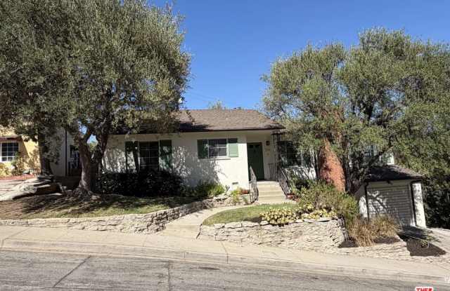 214 Sequoia Drive photos photos