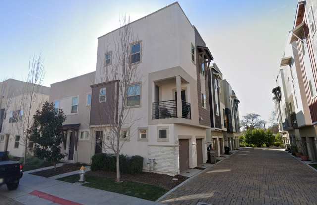 Modern 2-Bedroom Condo Near Downtown Sacramento photos photos