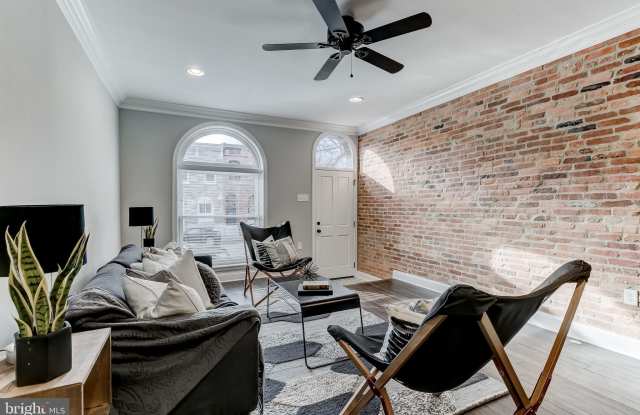 405 S EAST AVENUE Gallery 4