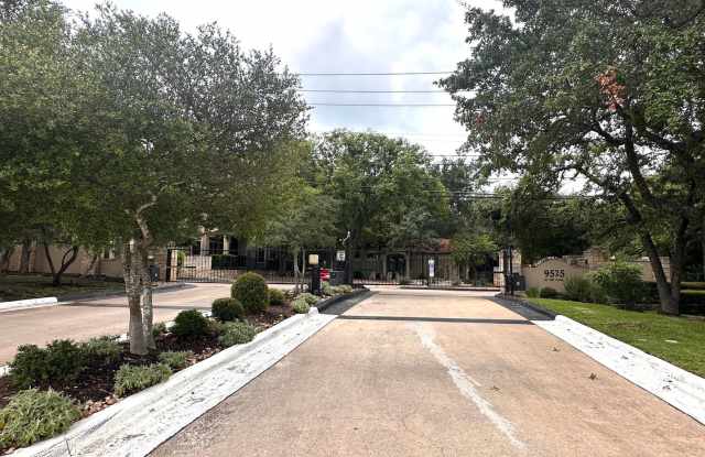 2 Bedrooms and 2 Bathroom Condo for rent a primary location near DOMAIN, by HWY 183 and 360, Gated Community! photos photos
