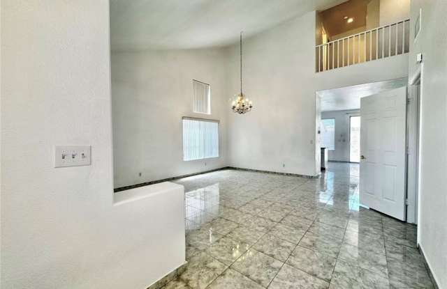 3829 CLIMBING ROSE Street Gallery 4
