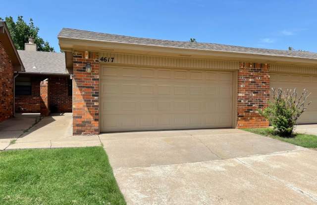 Large 2 Bed 2 Bath Duplex In NW OKC photos photos