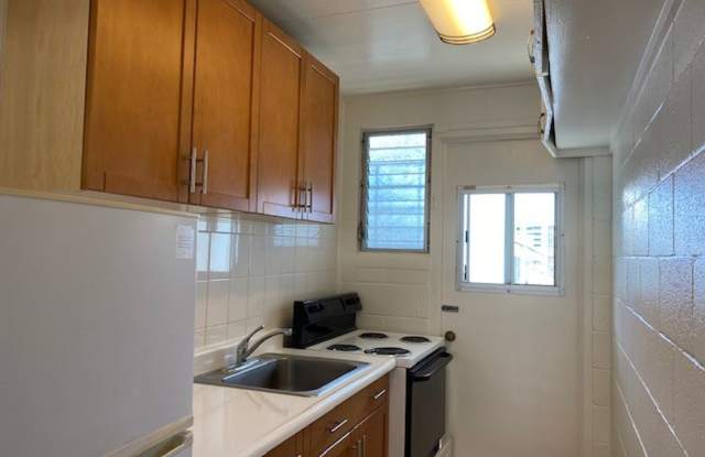 Two Bedroom, one Bath with Parking Includes water  sewer $1,650.00 photos photos