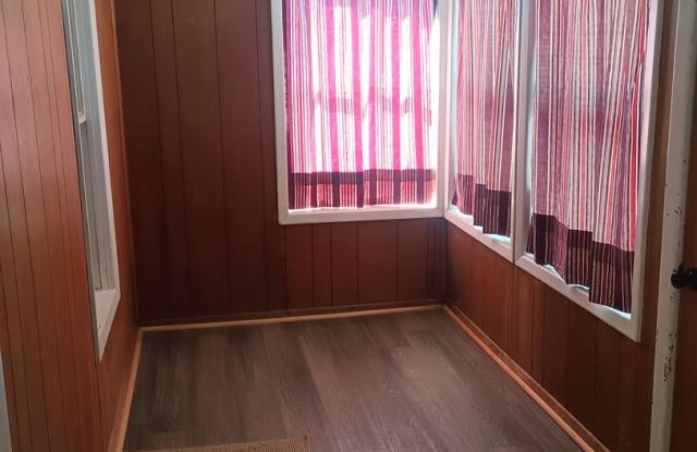 2 Bedroom Central Home For Rent Gallery 3