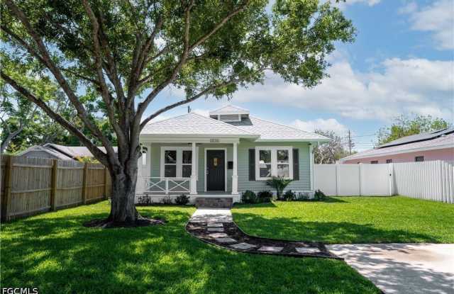 4058 39th Avenue N photos photos