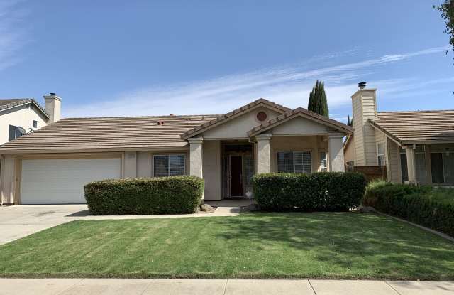 14421 Pinewood Dr photos photos