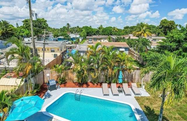 6445 SW 22nd Ct Gallery 2