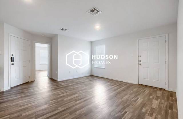 1607 Dodge Street Gallery 3
