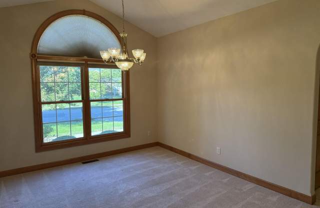 6800 Ironwood Drive Gallery 4