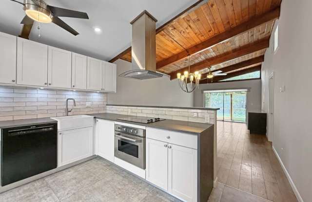 249 Briarwood Circle Gallery 3