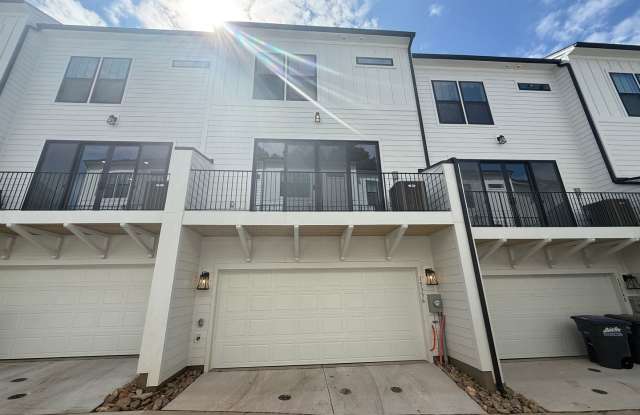 Brand New Townhome in the heart of Ballantyne!! photos photos