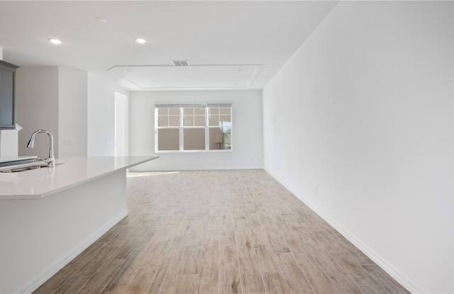 7387 MEZZANO LANE Drive Gallery 4
