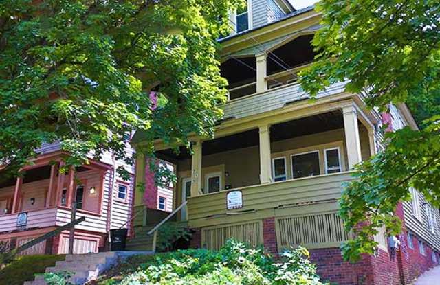 7/1/26 Bright and Spacious Apartment Close to Campus photos photos