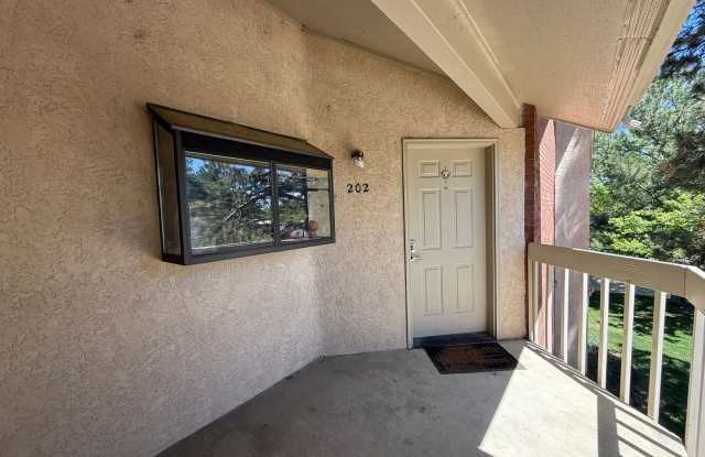 Stunning 2 Bed, 2 Bath Condo in Prime Boulder Location! photos photos