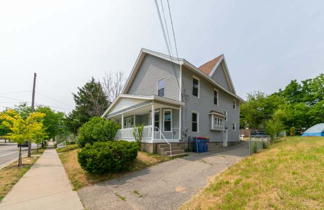 619 M.l.k. Jr St Se Gallery 2