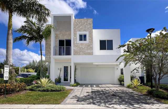 6761 NW 103rd Ave - 6761 Northwest 103rd Avenue, Doral, FL 33178