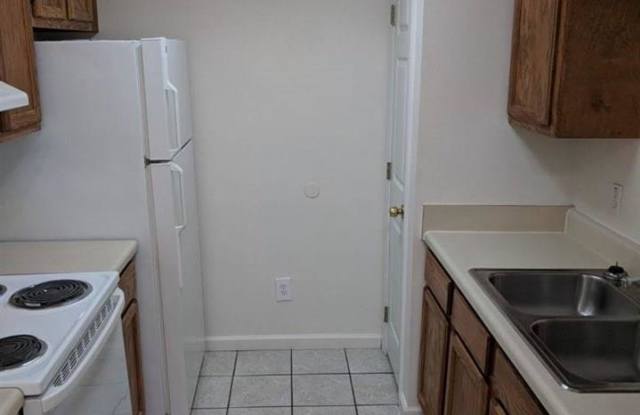 8317 COUNTRY WALK DR Gallery 3