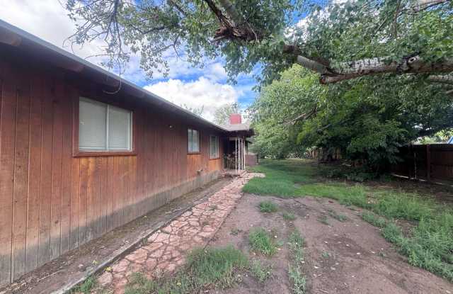 One of A Kind Bosque Farms Home! Gallery 3