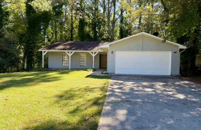Spacious 3-bedroom ranch home in Stockbridge Gallery 1