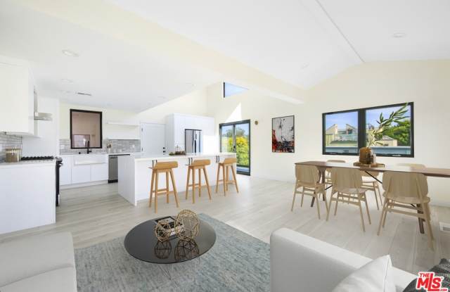 2225 4Th St - 2225 4th Street, Santa Monica, CA 90405