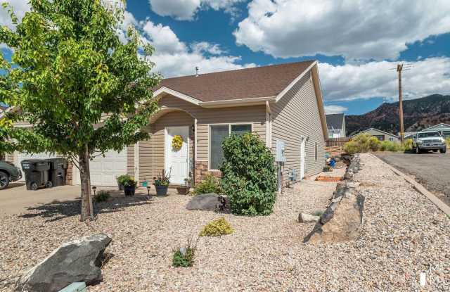 3 Bed - 2 Bath, 1 Car Garage Single Level Twin Home photos photos