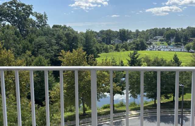 594 HOPKINS LANDING DR Gallery 3