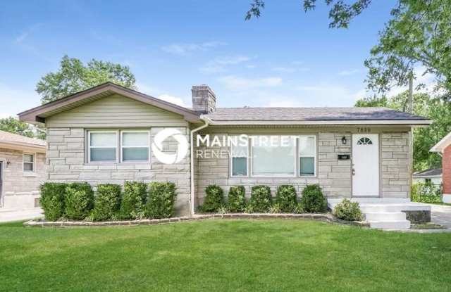 7809 Axtell Avenue photos photos