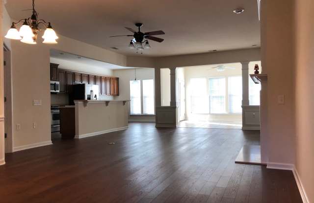 166 Navy Cir Gallery 3