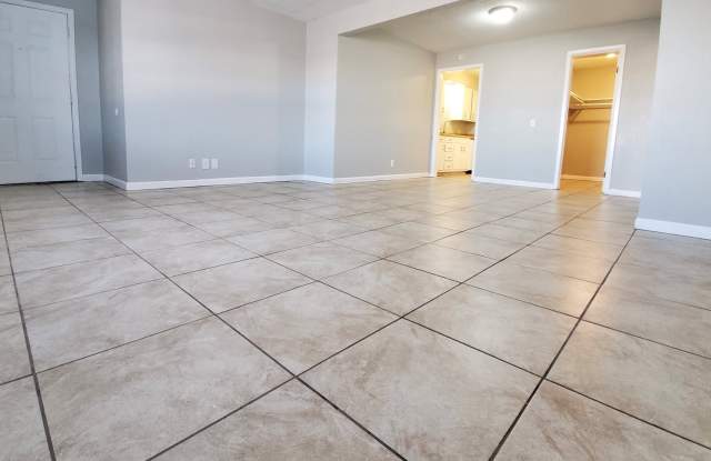 3862 Englewood Circle Gallery 4