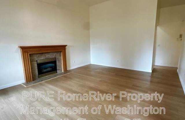23121 37th Ave E. Gallery 3