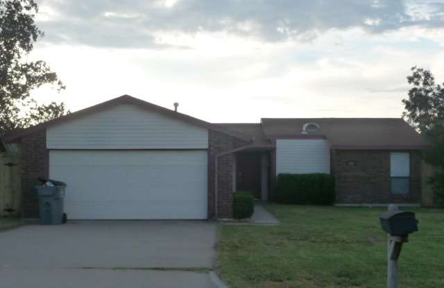 114 SE Trenton Rd. - 114 Southeast Trenton Road, Lawton, OK 73501