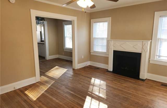 229 Pinecrest Drive Gallery 2