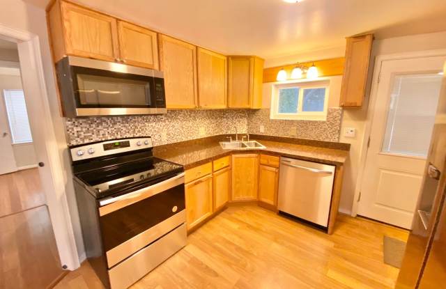 Newly Renovated 2 Bedroom Home in South Burlington Available NOW! photos photos