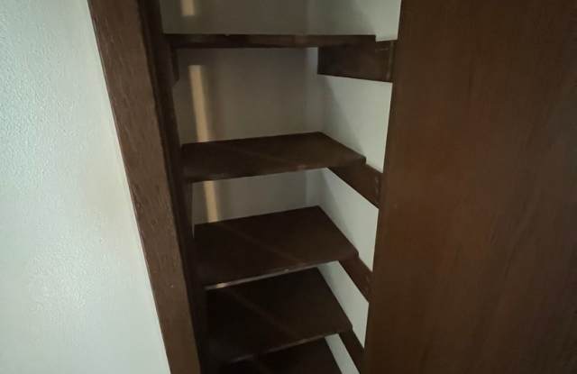 3 bed/1.5 bath Duplex in Madison, WI photos photos
