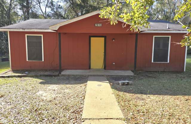 2010 Railroad St. - 2010 Railroad Street, Nacogdoches, TX 75961