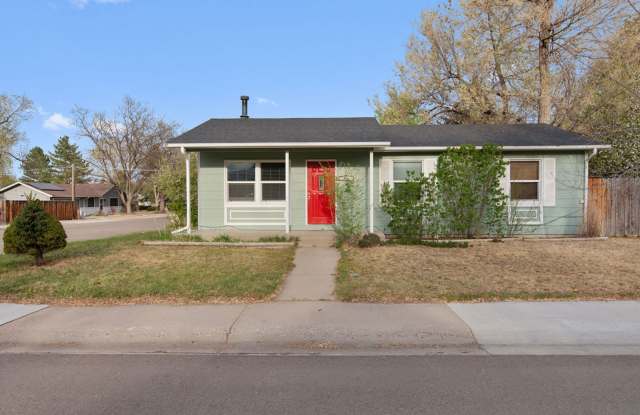 Students Welcome! Corner-Lot 3 bed/2 bath Ranch in West Fort Collins - 900 Kimball Road, Fort Collins, CO 80521