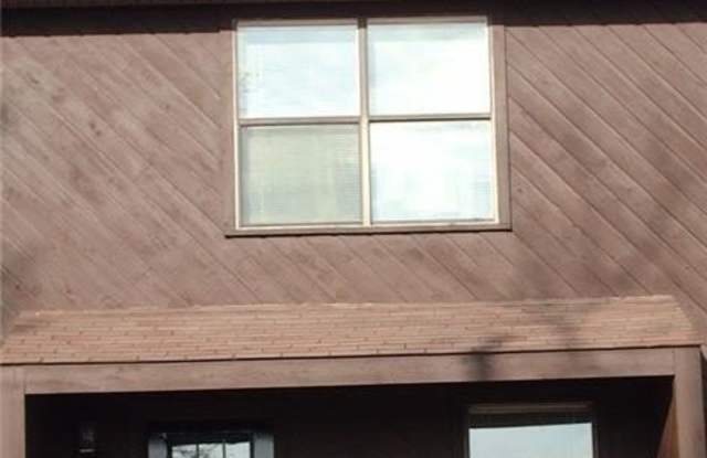 2049 East Oaks  DR photos photos