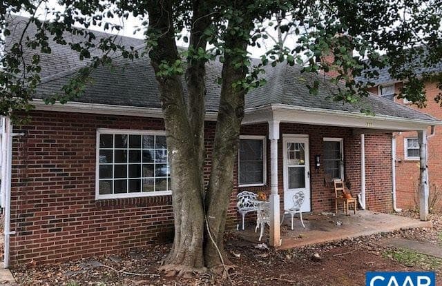 111 KENT TER - 111 Kent Terrace, Charlottesville, VA 22903