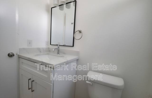 14605 Burbank Blvd photos photos