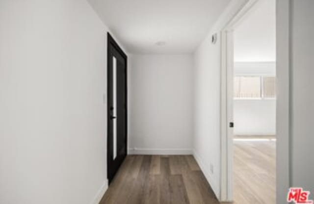 733 Hayworth Avenue Gallery 4