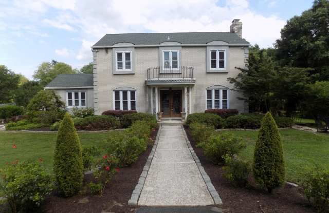 313 GLENVILLE Road photos photos