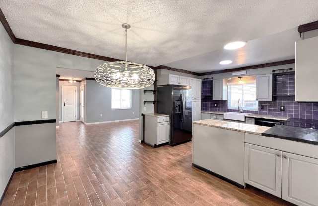 Two-Bedroom Home with Spa off Lake Dexter photos photos