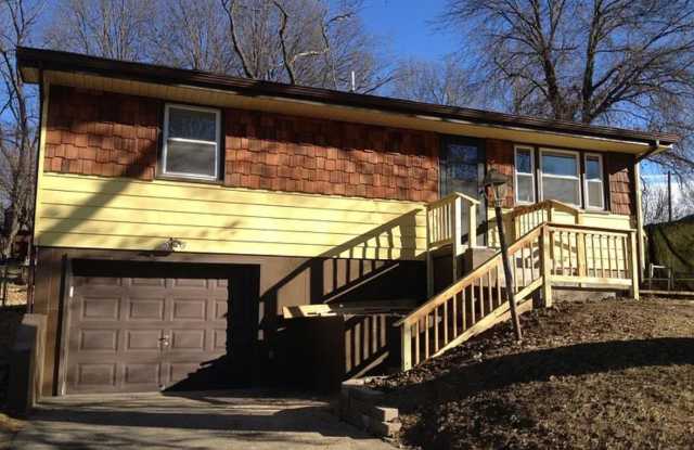 4005 N Jackson Ave photos photos