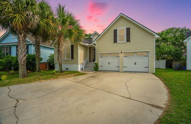 Gorgeous Marshfront Home with Private Dock, Gourmet Kitchen  Creek Access – Minutes to Folly Beach and Downtown Charleston photos photos