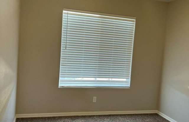 1539 E Whirlwind Way Gallery 2